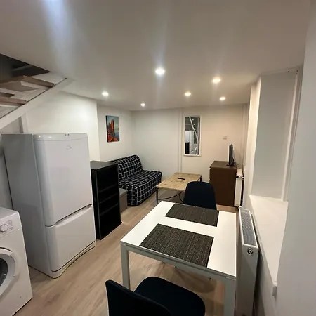 Cozy Near Keleti דירה בודפשט